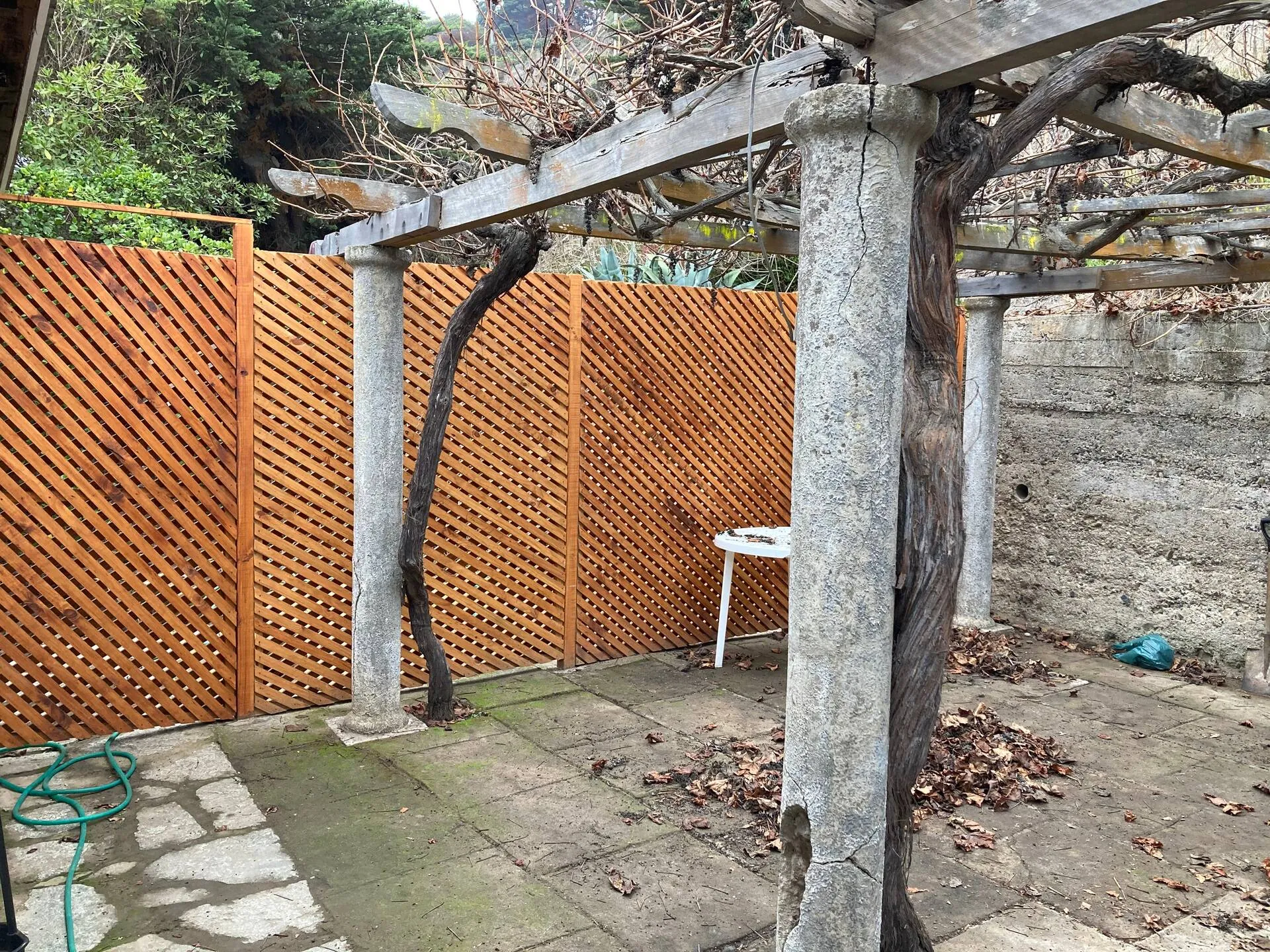 Patio cerrado de la casa principal