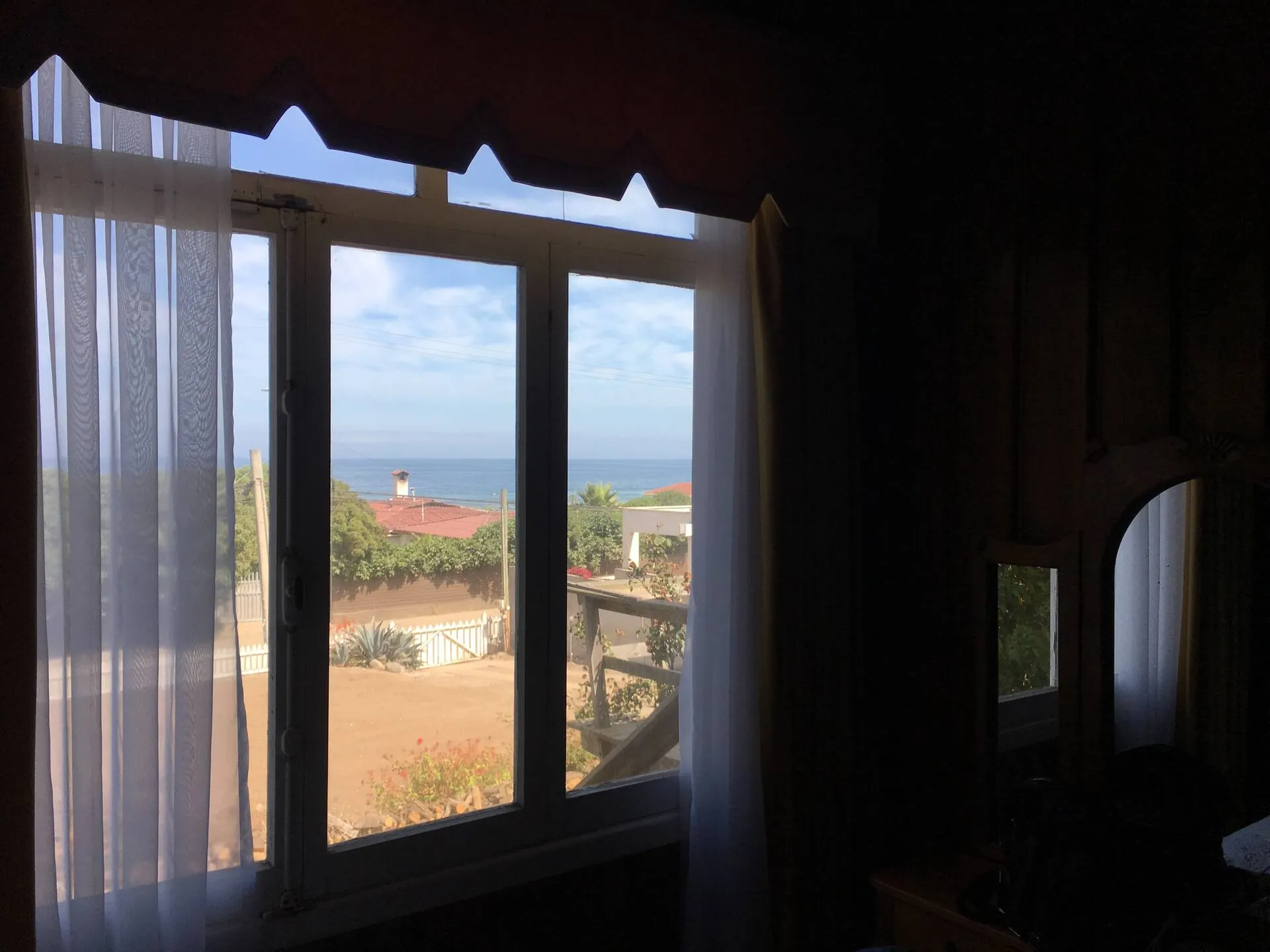 Vista al mar desde la ventana de la casa principal